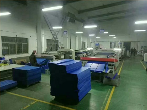 PP中空板安全生產(chǎn)車間 PP中空板安全生產(chǎn)車間