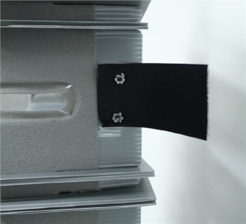 覆絨布可折疊刀卡