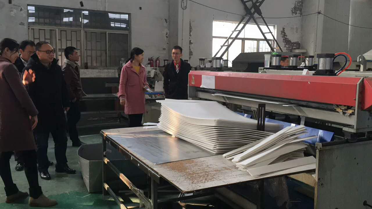 中空板廠家-匯源塑膠扒皮會(huì)3