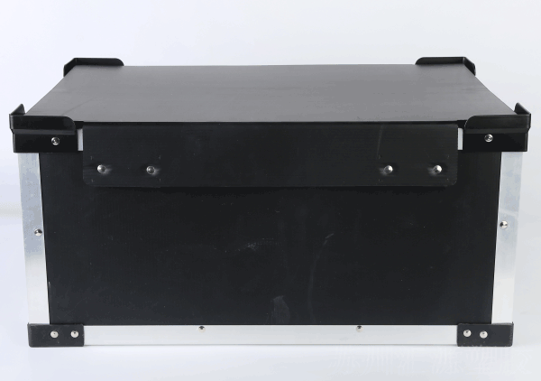 汽車行業(yè)周轉(zhuǎn)箱使用案例